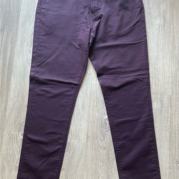 Banana Republic Atheletic Tapered fit Traveler Pants - Picture 2 of 8